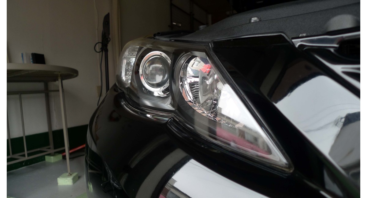 マークＸヘッドライト