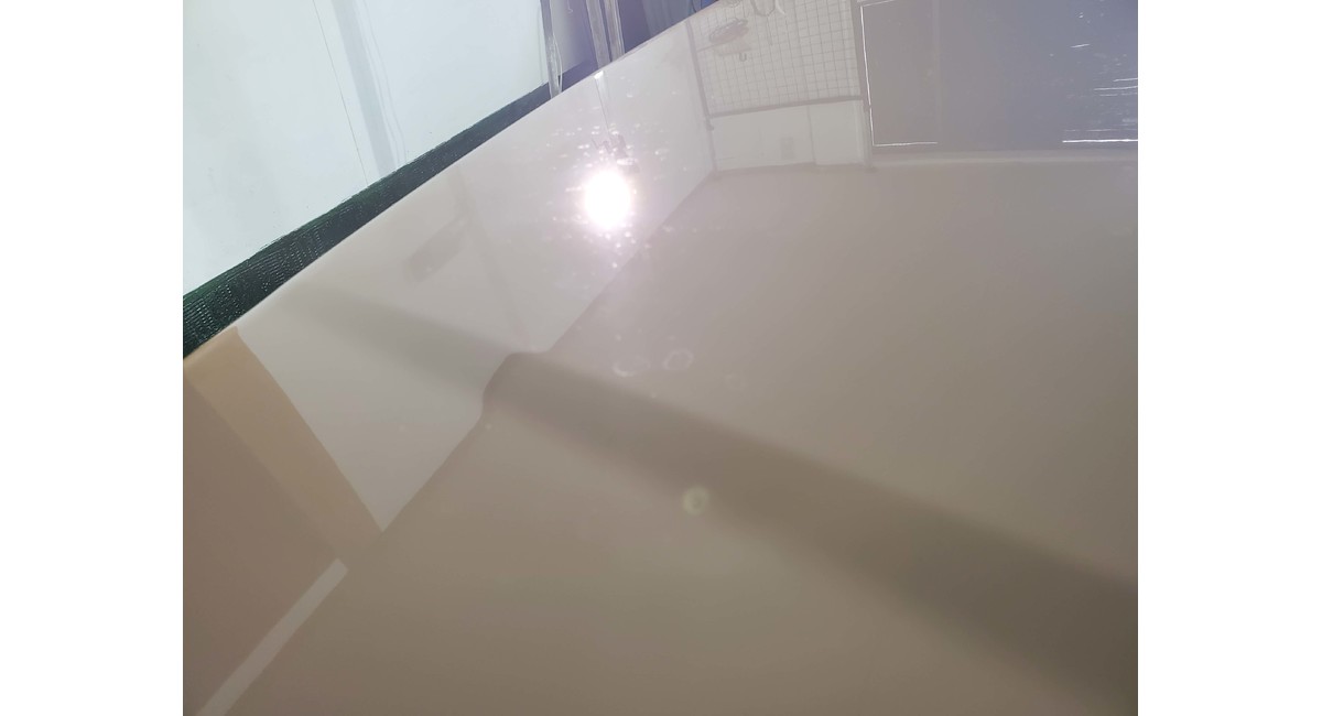 ボンネットのシミ