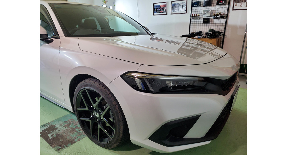 ホンダ・シビックにガラスコーティング