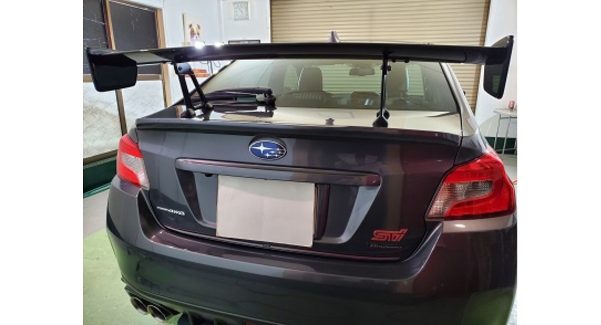 WRXSTiマグネタイトグレー・メタリックカラー