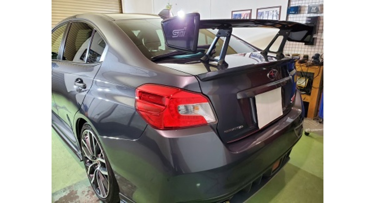 WRXSTiマグネタイトグレー・メタリックカラー