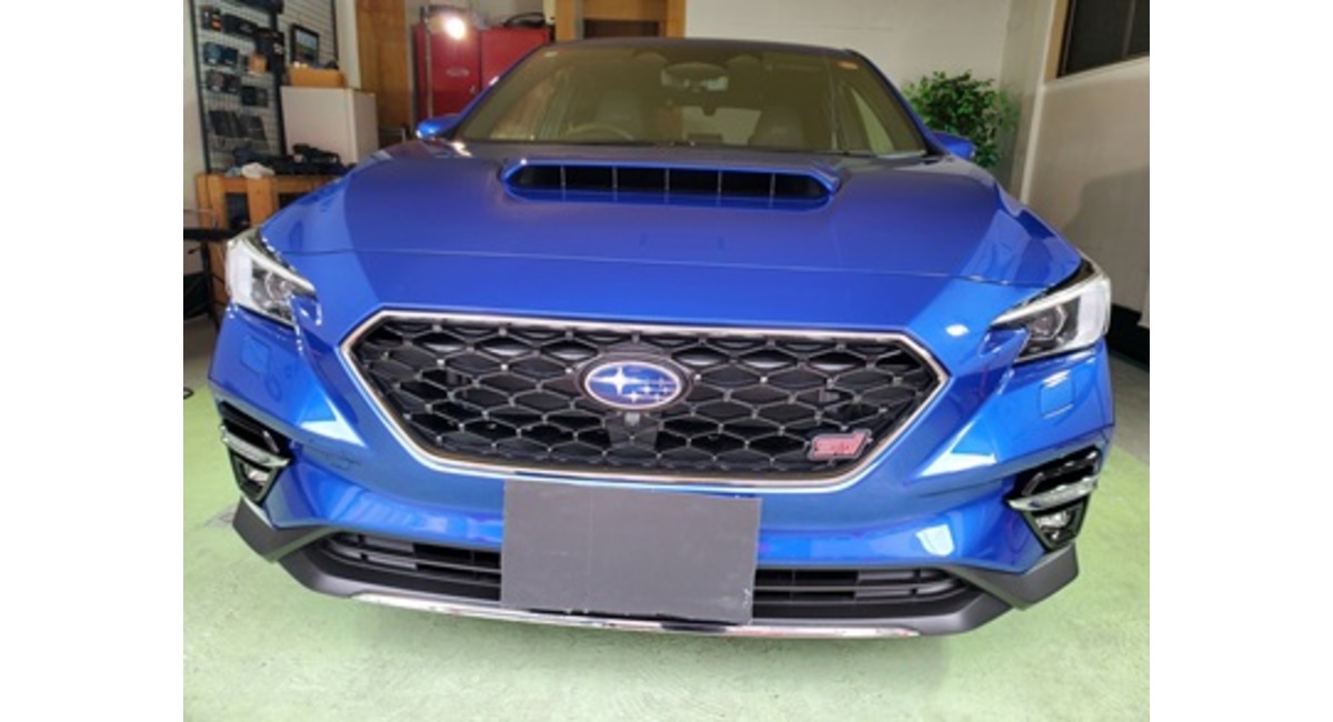レヴォーグSTi