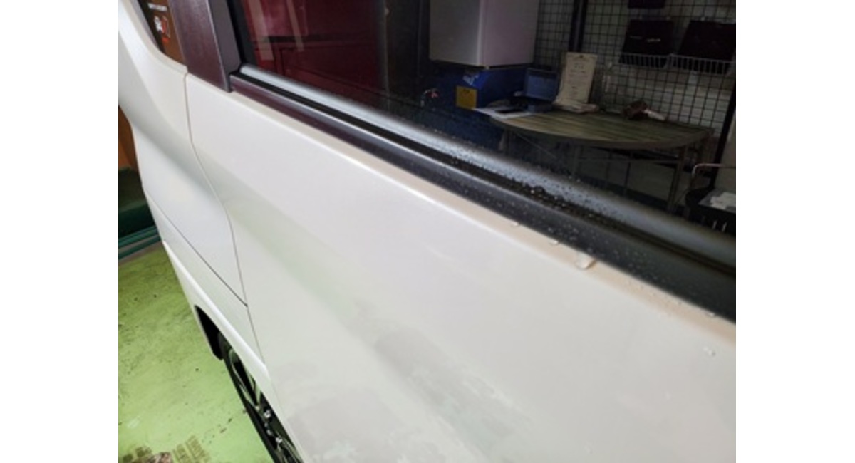 窓枠ゴムモールコーティング