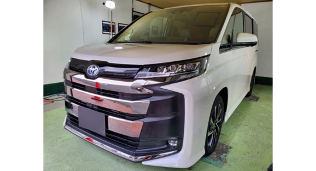 トヨタノアハイブリッド 