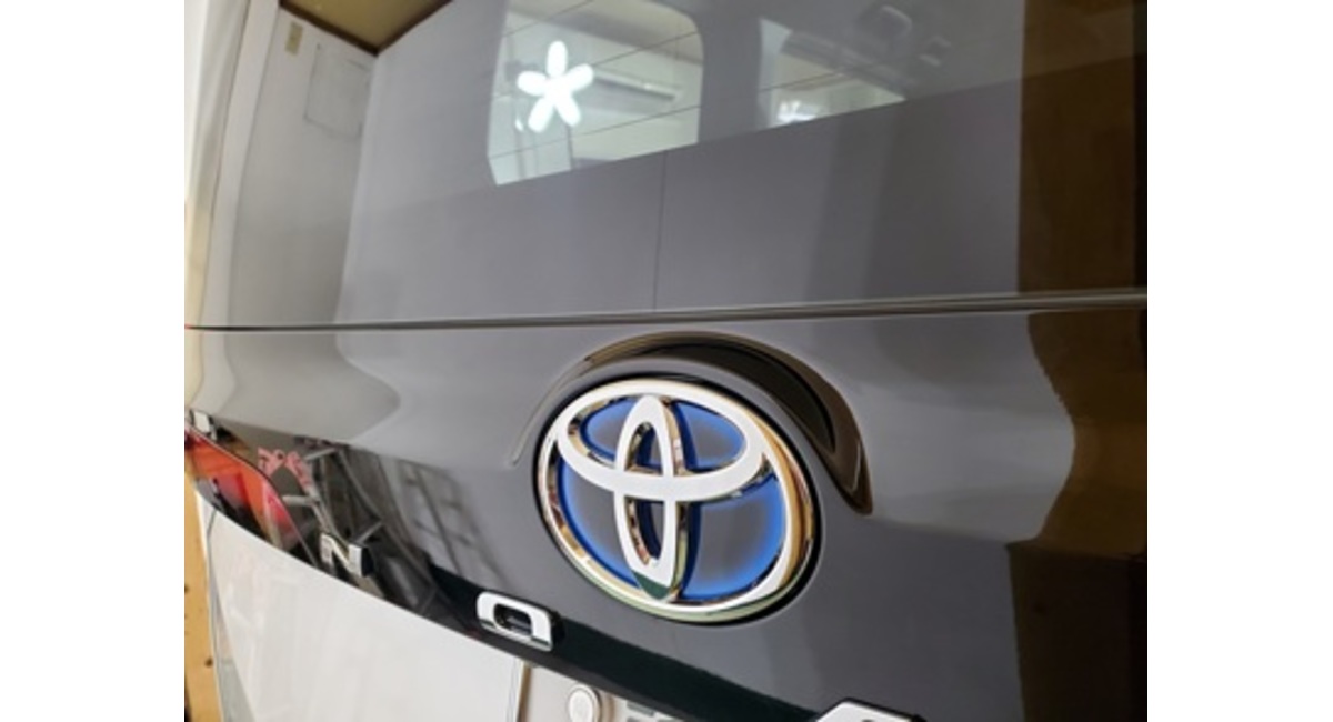 トヨタノアハイブリッド 