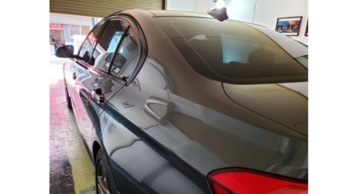 bmw320i 